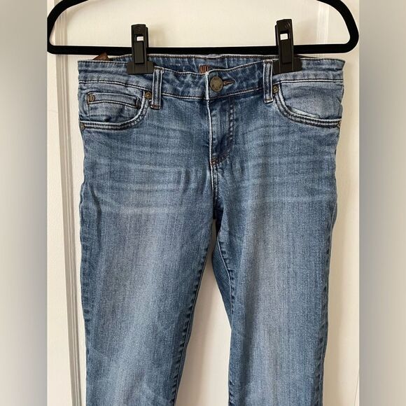 Kut from the Kloth Catherine Mid Rise Boyfriend Jeans Size 6 Medium Wash - Picture 3 of 8